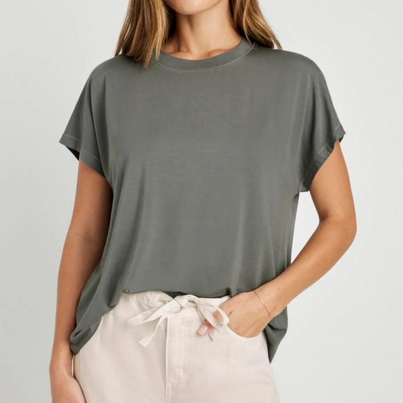 NWT Splendid Tee - Picture 1 of 9